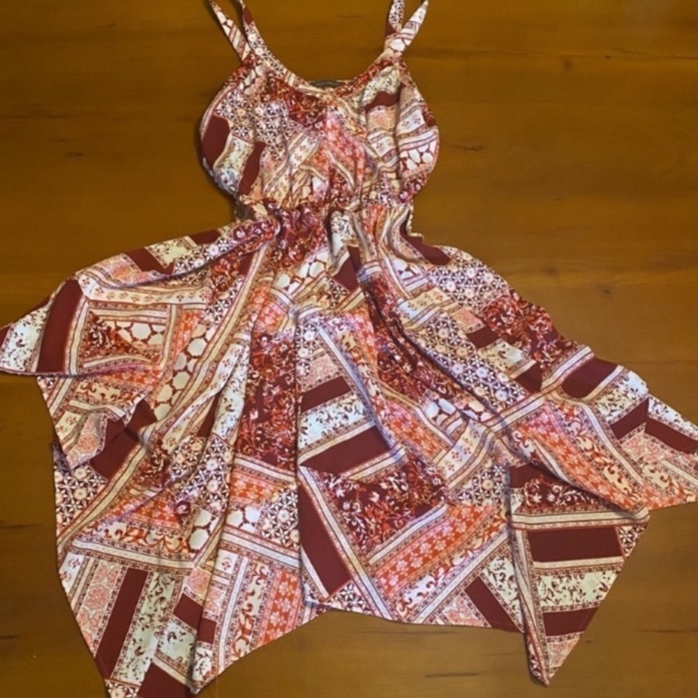 Suzy Shier  pointed pattern dress​​​​​​​​​​​​​​​